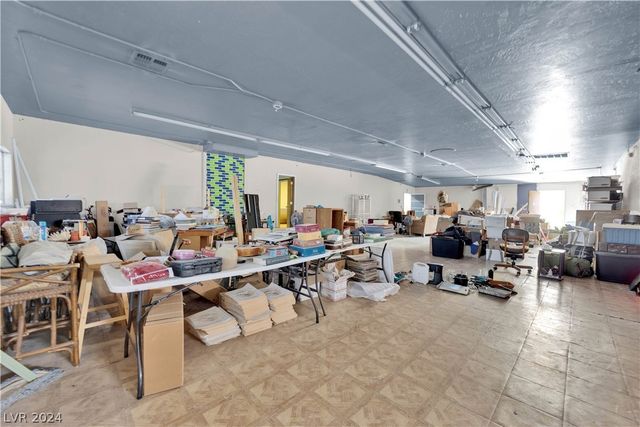 601 West Street, Pahrump, NV 89048