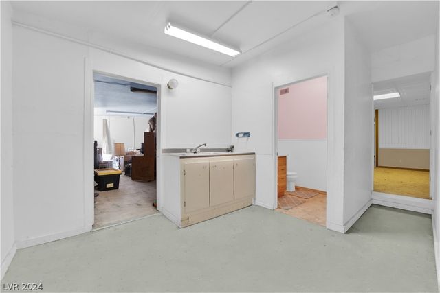 601 West Street, Pahrump, NV 89048