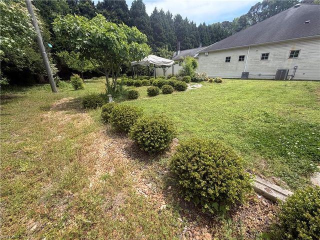 1126 George Washington Memorial HWY, Yorktown, VA 23693