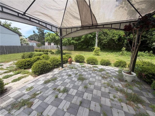 1126 George Washington Memorial HWY, Yorktown, VA 23693