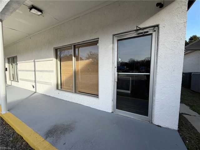 1126 George Washington Memorial HWY, Yorktown, VA 23693