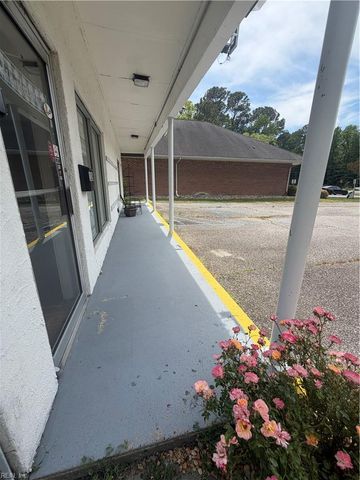 1126 George Washington Memorial HWY, Yorktown, VA 23693