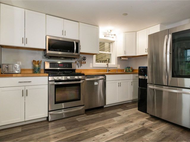473 Stone Bridge Road, Georgia, VT 05468