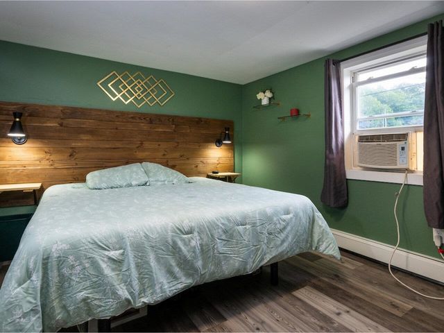 473 Stone Bridge Road, Georgia, VT 05468