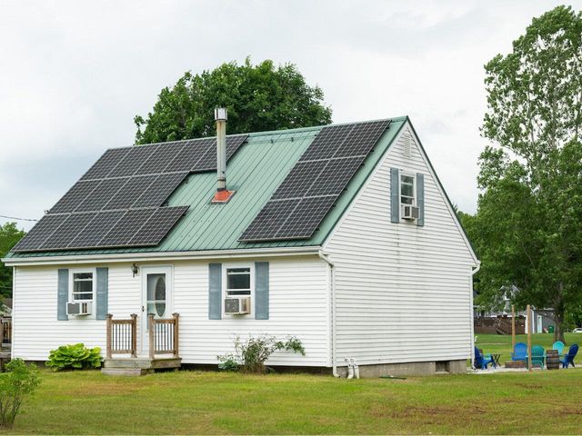 473 Stone Bridge Road, Georgia, VT 05468