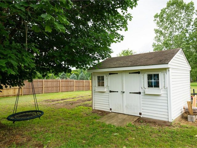 473 Stone Bridge Road, Georgia, VT 05468