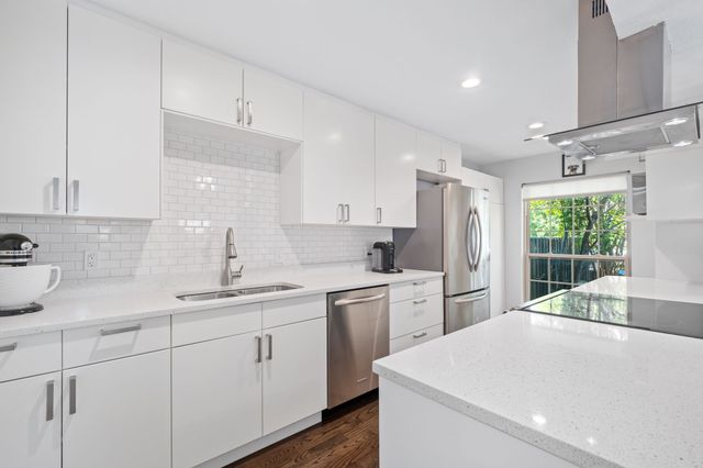 7615 Woodthrush Drive 15, Dallas, TX 75230