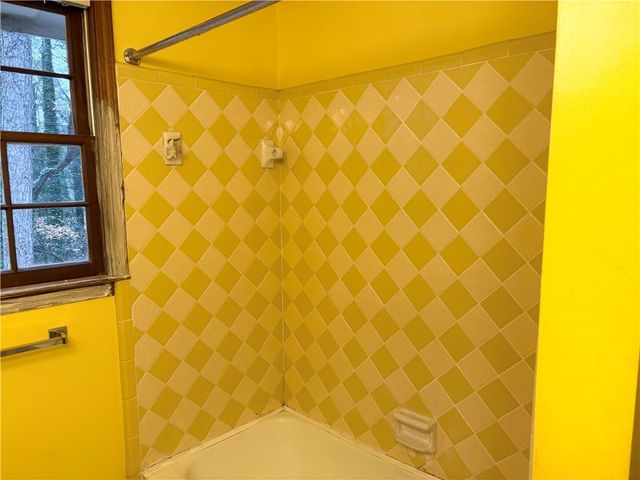 2356 Cambridge Street, Snellville, GA 30078