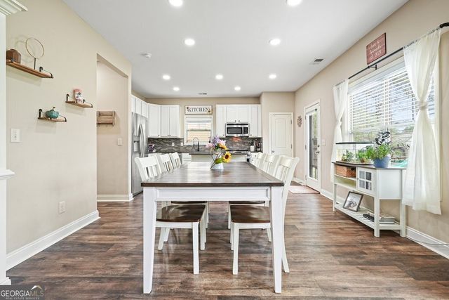 653 Royal Crest Court, Canton, GA 30115