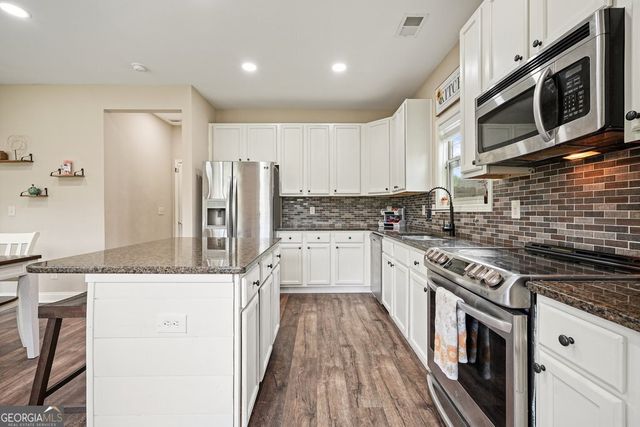 653 Royal Crest Court, Canton, GA 30115
