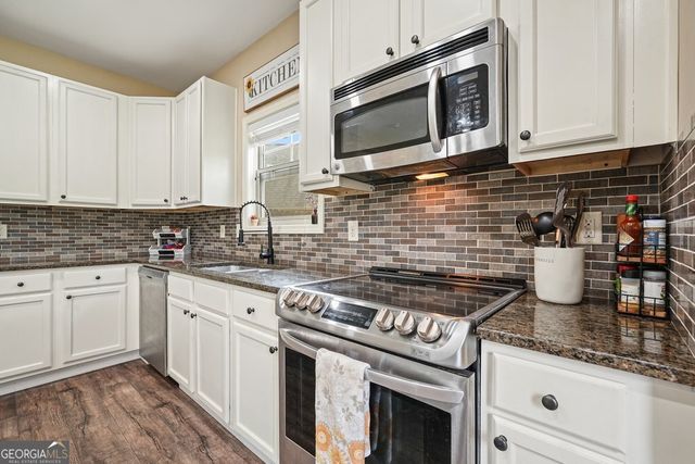 653 Royal Crest Court, Canton, GA 30115