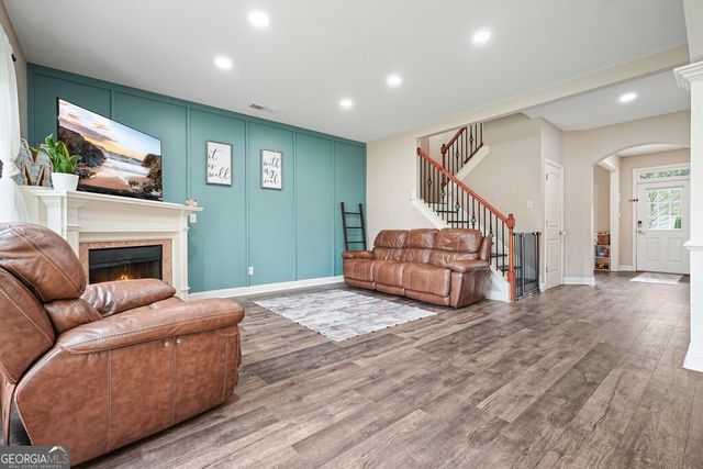 653 Royal Crest Court, Canton, GA 30115