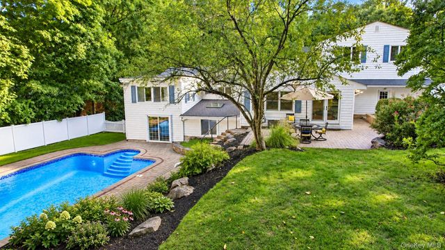 15 Tulip Road, Briarcliff Manor, NY 10510