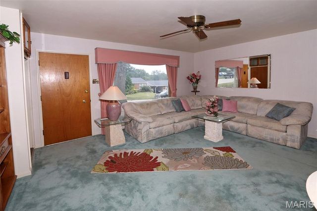 4840 Blackhawk Drive, Unincorporated, MO 63123