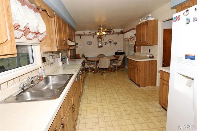 4840 Blackhawk Drive, Unincorporated, MO 63123