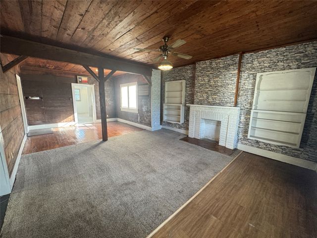 809 E Palestine Street, Mexia, TX 76667