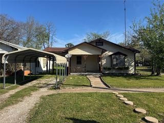 809 E Palestine Street, Mexia, TX 76667