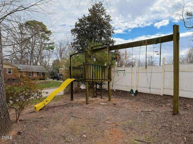 211 Westridge Drive, Raleigh, NC 27609