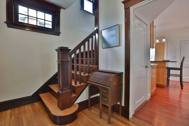 15 Crown St, Milton, MA 02186