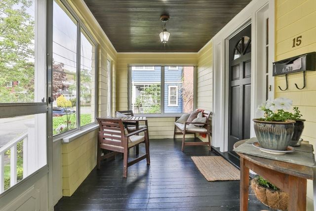 15 Crown St, Milton, MA 02186