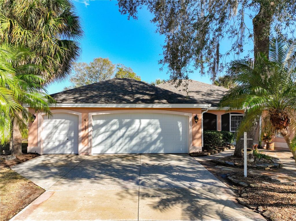 Image 16 of property listing at 1613 CARRERA DRIVE, The Villages, FL 32159