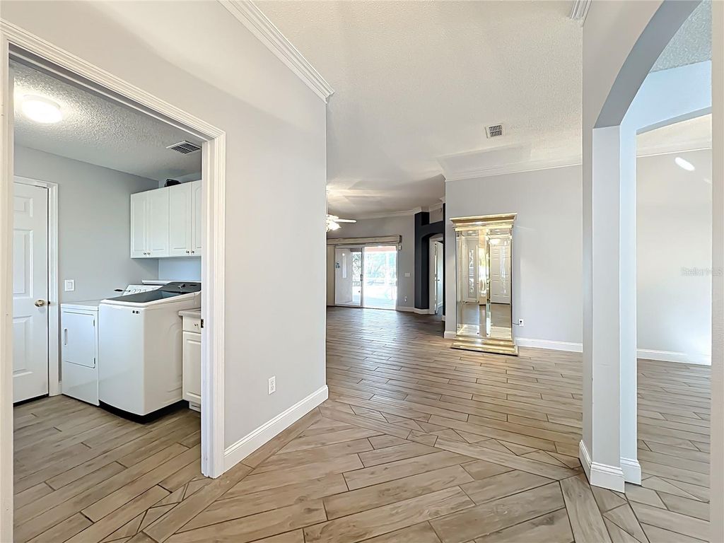 Image 23 of property listing at 1613 CARRERA DRIVE, The Villages, FL 32159