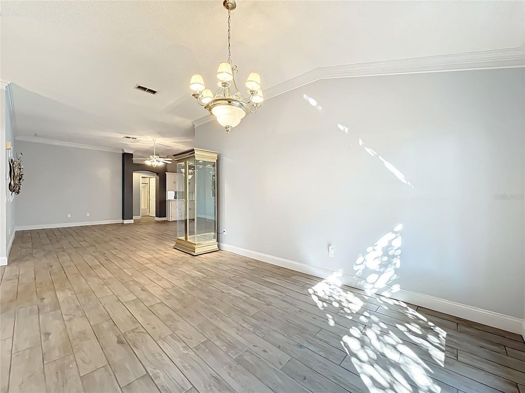 Image 35 of property listing at 1613 CARRERA DRIVE, The Villages, FL 32159