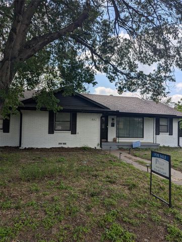 882 Magnolia Lane, Lancaster, TX 75146