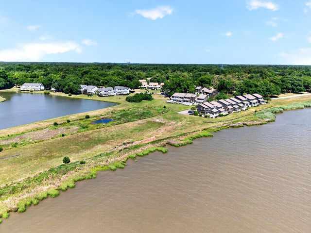 204 Bamboo Loop Unit 202, Georgetown, SC 29440