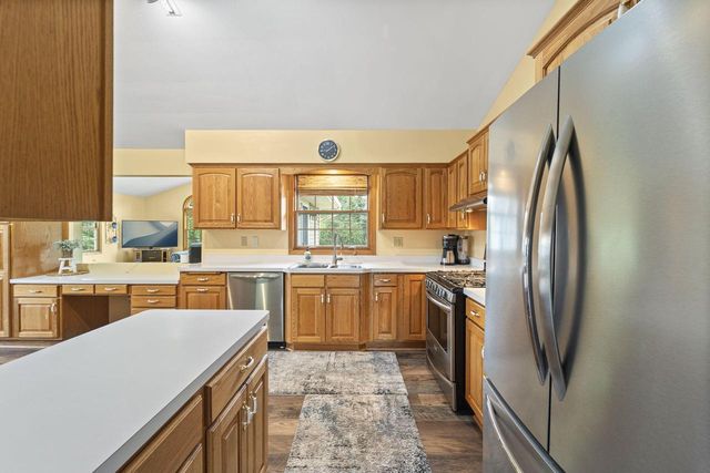 5426 353rd AVENUE, Burlington, WI 53105