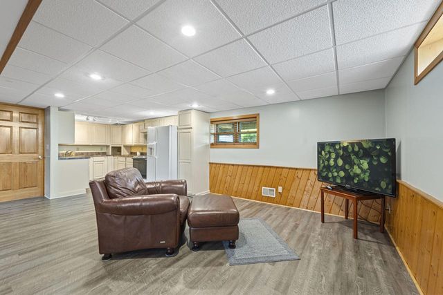 5426 353rd AVENUE, Burlington, WI 53105