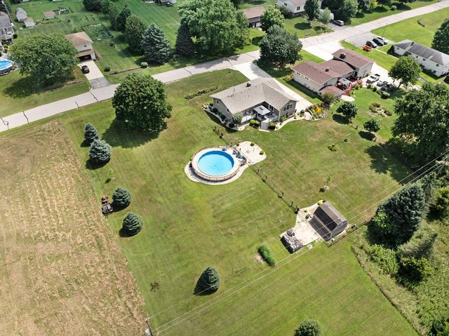 5426 353rd AVENUE, Burlington, WI 53105