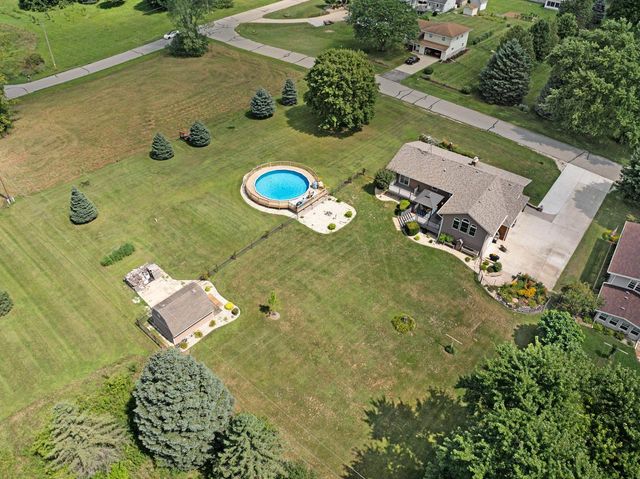 5426 353rd AVENUE, Burlington, WI 53105