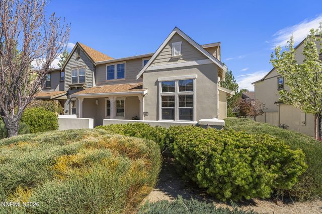 2155 Falling Star Loop, Reno, NV 89523