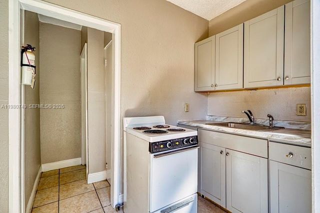 2378 NW 60th Street, Miami, FL 33142