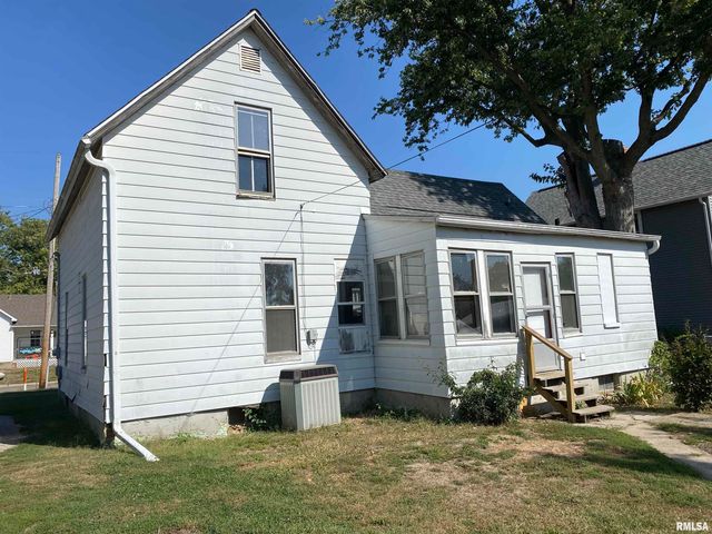 324 W SPRUCE Street, Canton, IL 61520