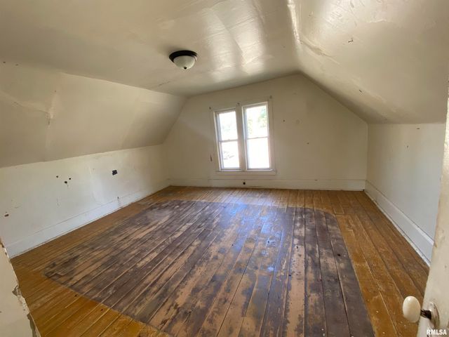 324 W SPRUCE Street, Canton, IL 61520