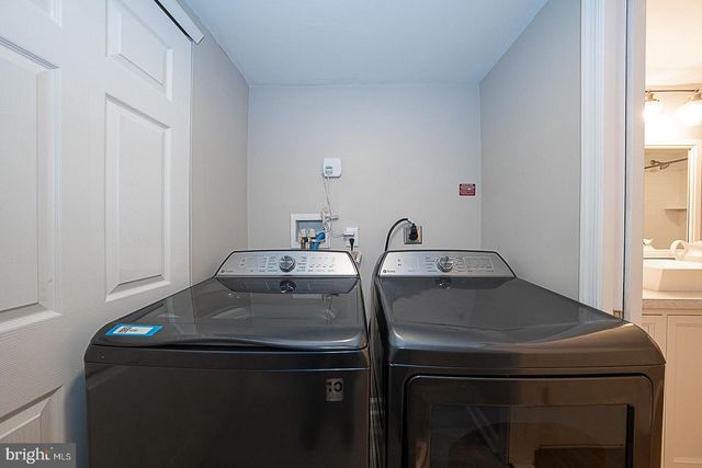 209 E CHELSEA CIR, Newtown Square, PA 19073