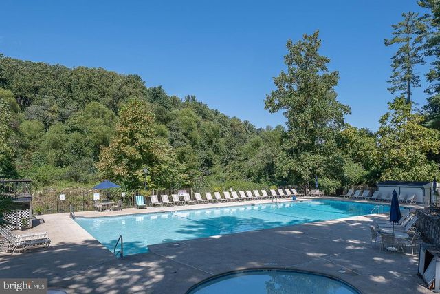 209 E CHELSEA CIR, Newtown Square, PA 19073