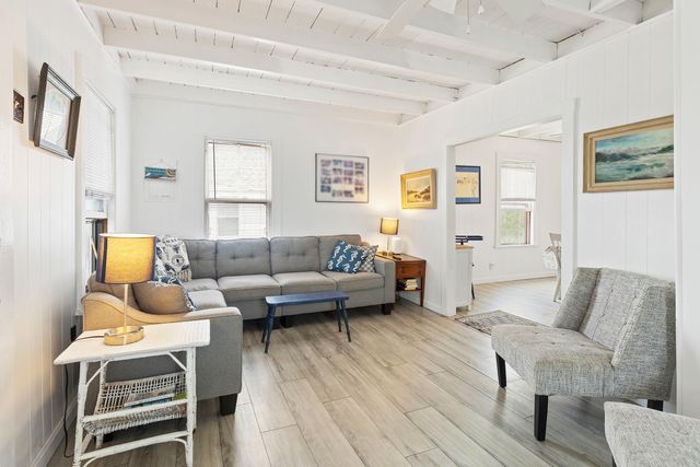 15 Ocean Boulevard, Hampton, NH 03842