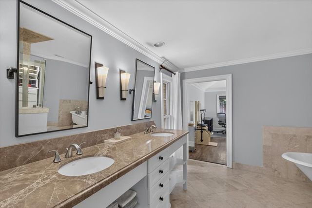 3520 Elm Creek Court, Fort Worth, TX 76109