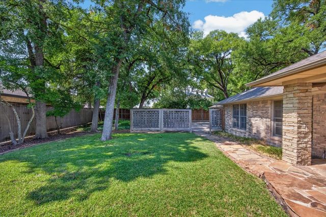 3520 Elm Creek Court, Fort Worth, TX 76109