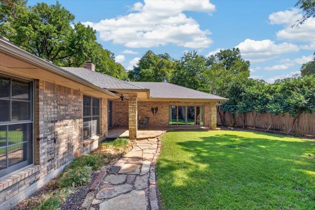 3520 Elm Creek Court, Fort Worth, TX 76109