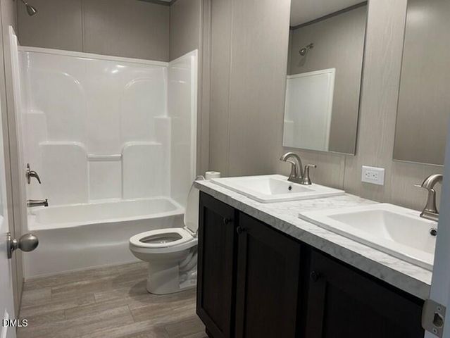 2354 E Mount Gilead Church Road, Clinton, NC 28328