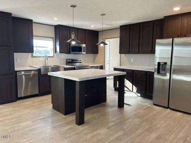 2354 E Mount Gilead Church Road, Clinton, NC 28328