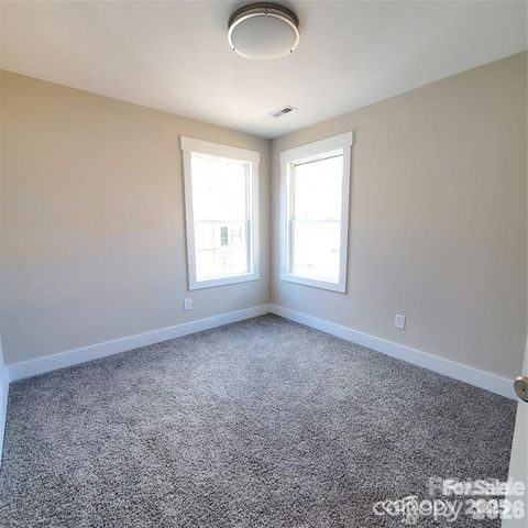 606 E Carpenter Street, Dallas, NC 28034