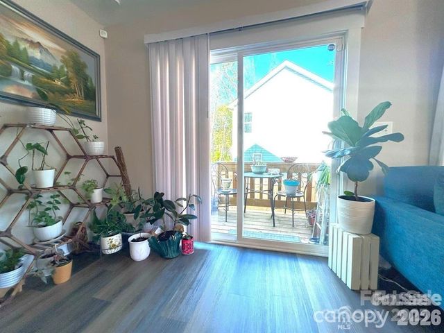 606 E Carpenter Street, Dallas, NC 28034