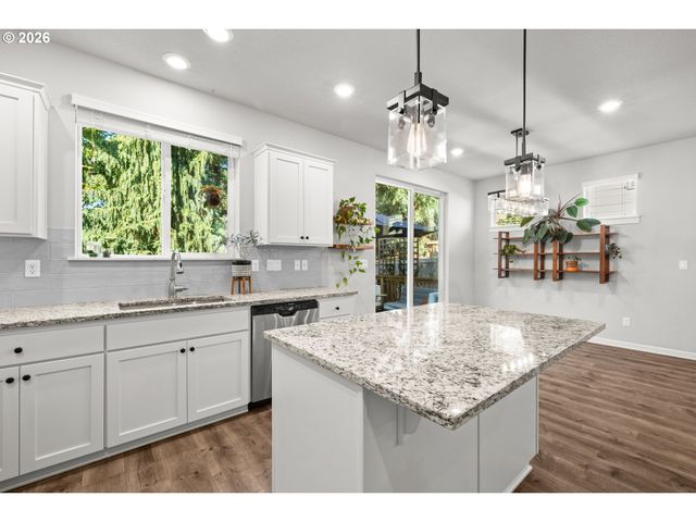 4255 Sw REDFERN Ave, Gresham, OR 97080