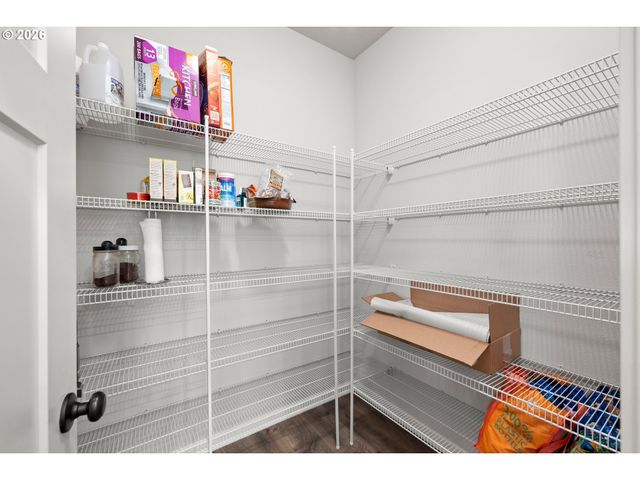 4255 Sw REDFERN Ave, Gresham, OR 97080