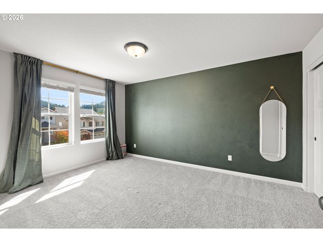 4255 Sw REDFERN Ave, Gresham, OR 97080